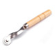 Roată zimțată pentru tipare, lungime 15 cm - Natural deschis (1 Bucată) Roată zimțată pentru tipare, lungime 15 cm - Natural deschis (1 Bucată)