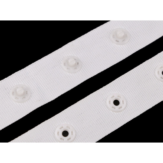 Bandă cu capse pentru confecții textile / body, lățime 18 mm - Negru (45 Metri)