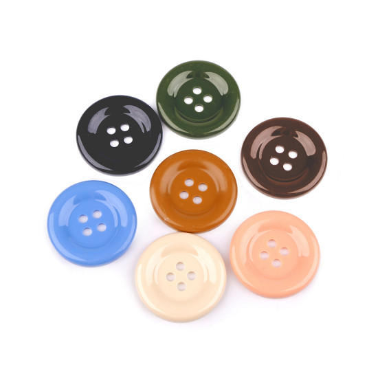 Nasturi mari plastic, 4 găuri, ø50 mm - Mix nr. 9 (7 Bucăți) Nasturi mari plastic, 4 găuri, ø50 mm - Mix nr. 9 (7 Bucăți)