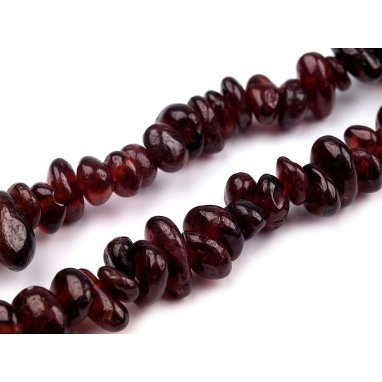 Mărgele chipsuri granat șlefuit, șirag 90 cm - Roșu granat (1 Șir) Mărgele chipsuri granat șlefuit, șirag 90 cm - Roșu granat (1 Șir)