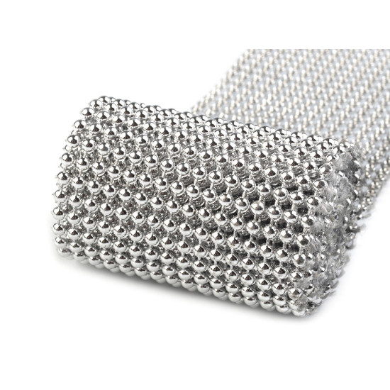 Bandă decorativă cu perle, lățime 50 mm - Alb sidefat (36 Metri) Bandă decorativă cu perle, lățime 50 mm - Alb sidefat (36 Metri)
