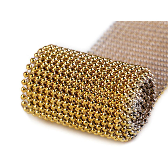 Bandă decorativă cu perle, lățime 50 mm - Alb sidefat (36 Metri) Bandă decorativă cu perle, lățime 50 mm - Alb sidefat (36 Metri)