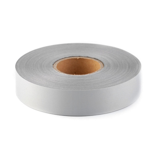 Bandă reflectorizantă de cusut, lățime 30 mm - Gri porumbel (100 Metri) Bandă reflectorizantă de cusut, lățime 30 mm - Gri porumbel (100 Metri)