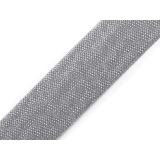 Bandă bias satinată, lățime 15 mm - Bleu gheață (1 Metru) Bandă bias satinată, lățime 15 mm - Bleu gheață (1 Metru)