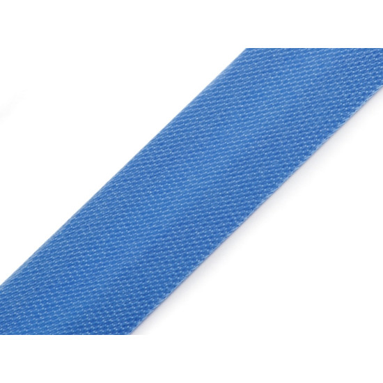 Bandă bias satinată, lățime 15 mm - Bleu gheață (1 Metru) Bandă bias satinată, lățime 15 mm - Bleu gheață (1 Metru)