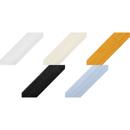 Bandă bias satinată, lățime 15 mm - Bleu gheață (1 Metru) Bandă bias satinată, lățime 15 mm - Bleu gheață (1 Metru)