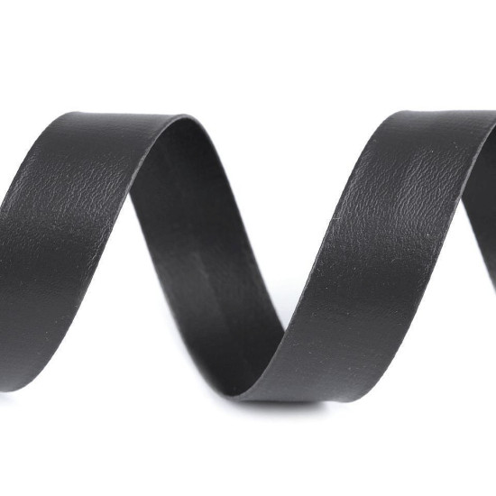 Bandă bias imitație piele, lățime 20 mm - Negru (1 Metru) Bandă bias imitație piele, lățime 20 mm - Negru (1 Metru)