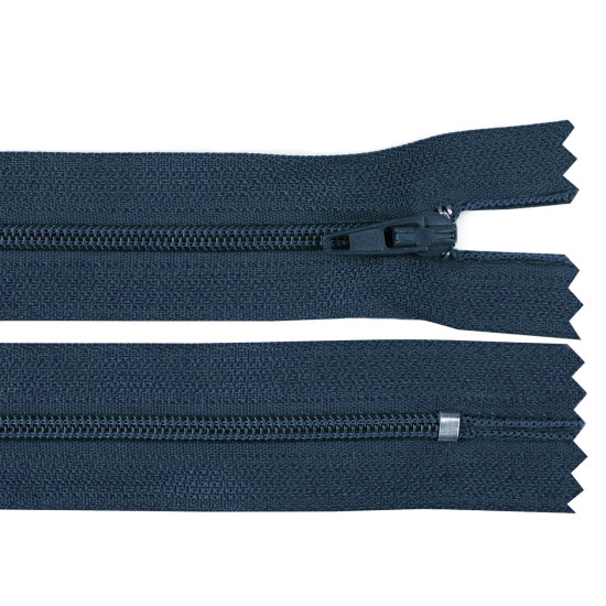Fermoar spiralat nedetașabil no 3, lungime 18 cm - Verde kaki (10 Bucăți) Fermoar spiralat nedetașabil no 3, lungime 18 cm - Verde kaki (10 Bucăți)