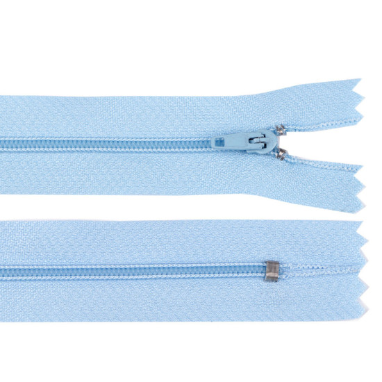 Fermoar spiralat nedetașabil no 3, lungime 18 cm - Verde kaki (10 Bucăți) Fermoar spiralat nedetașabil no 3, lungime 18 cm - Verde kaki (10 Bucăți)