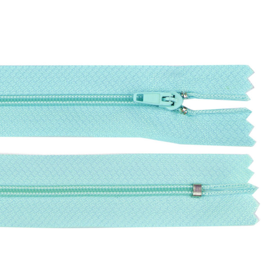 Fermoar spiralat nedetașabil no 3, lungime 18 cm - Verde kaki (10 Bucăți) Fermoar spiralat nedetașabil no 3, lungime 18 cm - Verde kaki (10 Bucăți)