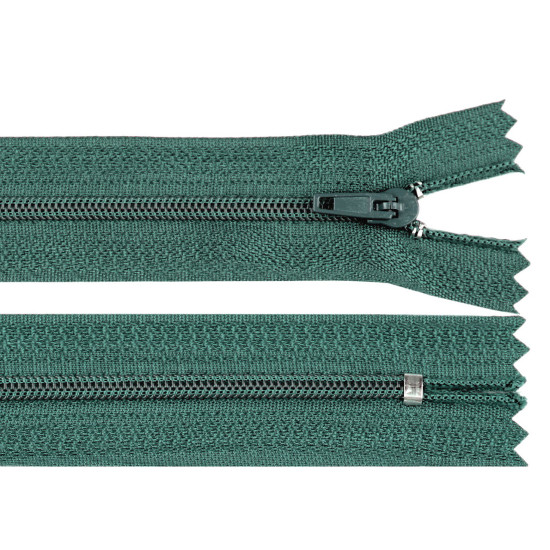 Fermoar spiralat nedetașabil no 3, lungime 18 cm - Verde kaki (10 Bucăți) Fermoar spiralat nedetașabil no 3, lungime 18 cm - Verde kaki (10 Bucăți)