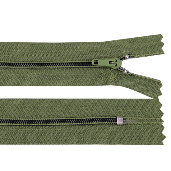 Fermoar spiralat nedetașabil no 3, lungime 18 cm - Verde kaki (10 Bucăți) Fermoar spiralat nedetașabil no 3, lungime 18 cm - Verde kaki (10 Bucăți)