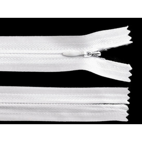 Fermoar ascuns nedetașabil no 3 lungime 18 cm - Roșu (50 Bucăți) Fermoar ascuns nedetașabil no 3 lungime 18 cm - Roșu (50 Bucăți)