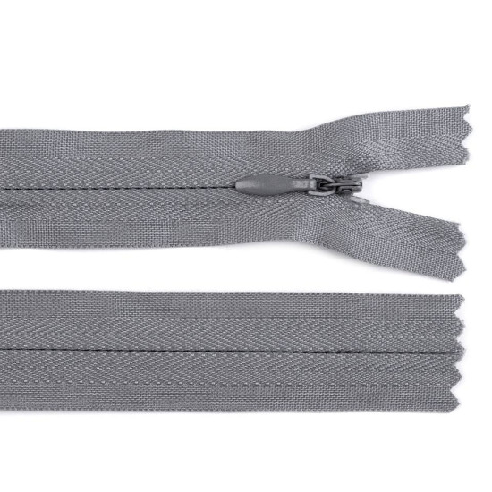 Fermoar ascuns nedetașabil no 3 lungime 18 cm - Roșu (50 Bucăți) Fermoar ascuns nedetașabil no 3 lungime 18 cm - Roșu (50 Bucăți)
