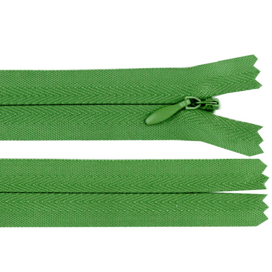 Fermoar ascuns nedetașabil no 3 lungime 18 cm - Roșu (50 Bucăți) Fermoar ascuns nedetașabil no 3 lungime 18 cm - Roșu (50 Bucăți)
