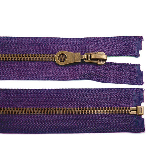 Fermoar alama învechită, no 5 lungime 65 cm - Maro ciocolatiu (10 Bucăți) Fermoar alama învechită, no 5 lungime 65 cm - Maro ciocolatiu (10 Bucăți)