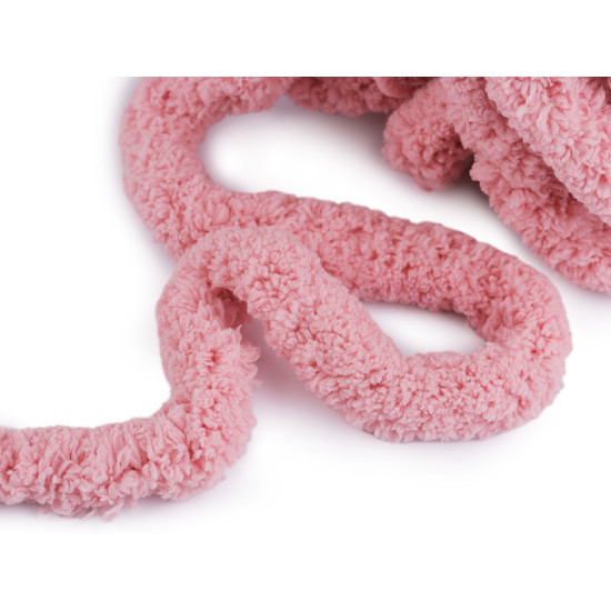 Fire de tricotat chenille soft 250 g - Crem deschis (1 Bucată) Fire de tricotat chenille soft 250 g - Crem deschis (1 Bucată)