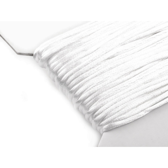 Șnur satinat, ø2 mm - Maro bronz (25 Metri) Șnur satinat, ø2 mm - Maro bronz (25 Metri)