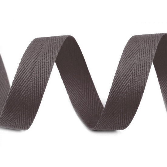 Bandă din bumbac herringbone, lățime 14 mm - Roșu (50 Metri) Bandă din bumbac herringbone, lățime 14 mm - Roșu (50 Metri)