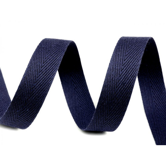 Bandă din bumbac herringbone, lățime 14 mm - Roșu (50 Metri) Bandă din bumbac herringbone, lățime 14 mm - Roșu (50 Metri)
