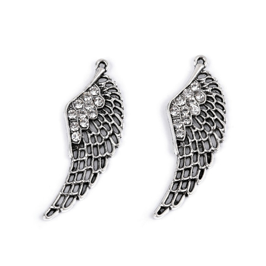 Pandantiv aripa cu strasuri 17x48 mm - Platinum (2 Bucăți) Pandantiv aripa cu strasuri 17x48 mm - Platinum (2 Bucăți)