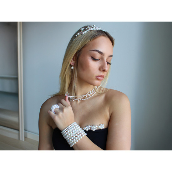 Colier de perle realizat din mărgele în formă bob de orez - Pudrat deschis (3 Bucăți) Colier de perle realizat din mărgele în formă bob de orez - Pudrat deschis (3 Bucăți)
