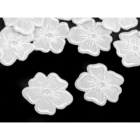 Aplicație termoadezivă brodată - floare - Negru (10 Bucăți) Aplicație termoadezivă brodată - floare - Negru (10 Bucăți)
