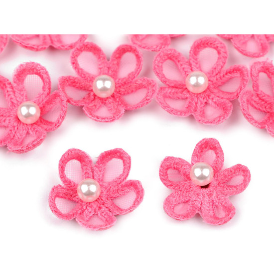 Flori din organza cu perlă, ø2,5 cm - Off white (120 Bucăți) Flori din organza cu perlă, ø2,5 cm - Off white (120 Bucăți)