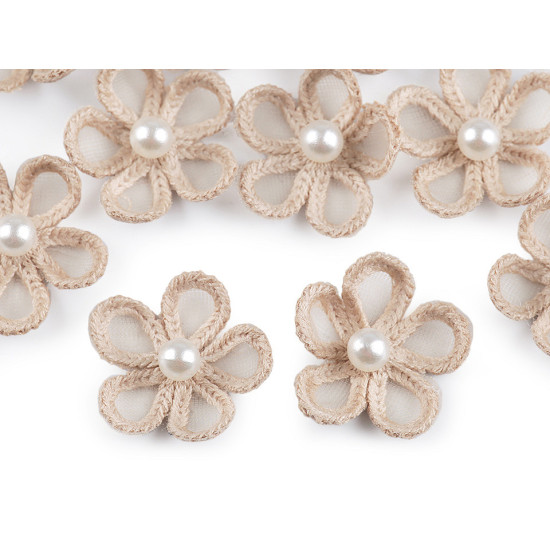 Flori din organza cu perlă, ø2,5 cm - Off white (120 Bucăți) Flori din organza cu perlă, ø2,5 cm - Off white (120 Bucăți)