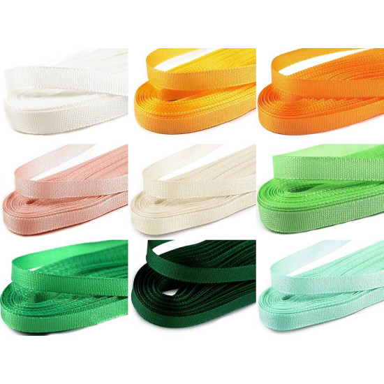 Panglică din tafta, lățime 9 mm - Verde închis (100 Metri) Panglică din tafta, lățime 9 mm - Verde închis (100 Metri)