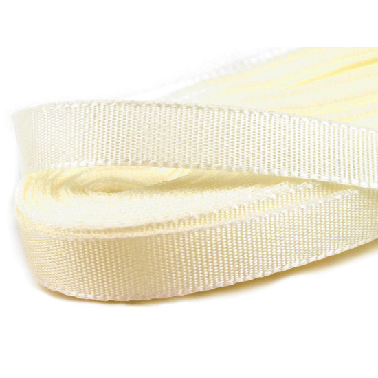 Panglică din tafta, lățime 9 mm - Verde închis (100 Metri) Panglică din tafta, lățime 9 mm - Verde închis (100 Metri)
