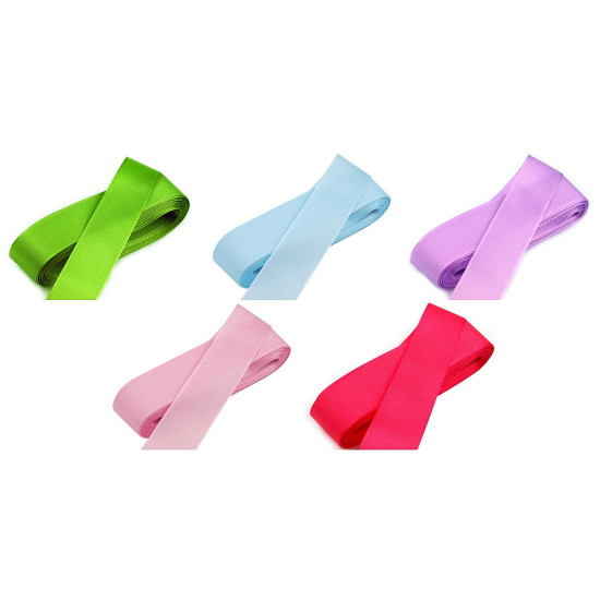 Panglică din tafta, lățime 25 mm - Verde lime (10 Metri) Panglică din tafta, lățime 25 mm - Verde lime (10 Metri)