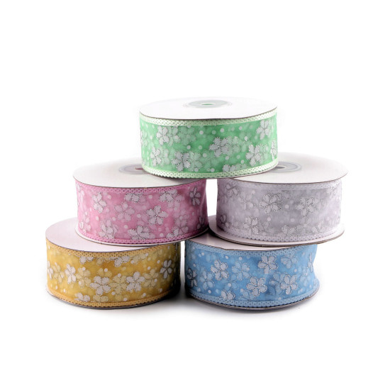Panglica din organza cu flori si sclipici, latime 40 mm - Verde deschis (1 Metru) Panglica din organza cu flori si sclipici, latime 40 mm - Verde deschis (1 Metru)