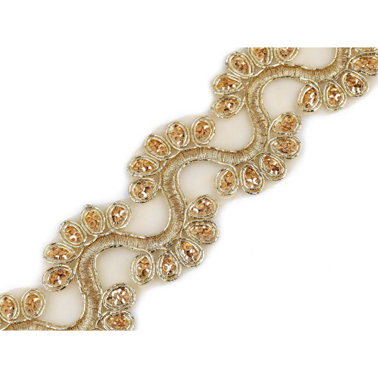 Galon / dantelă brodată pe organza cu fir lame, lățime 45 mm - Auriu (36 Metri) Galon / dantelă brodată pe organza cu fir lame, lățime 45 mm - Auriu (36 Metri)