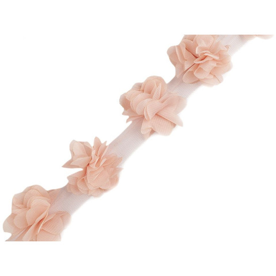 Bandă tul cu flori din șifon, lățime 60 mm - Crem foarte deschis (9 Metri) Bandă tul cu flori din șifon, lățime 60 mm - Crem foarte deschis (9 Metri)