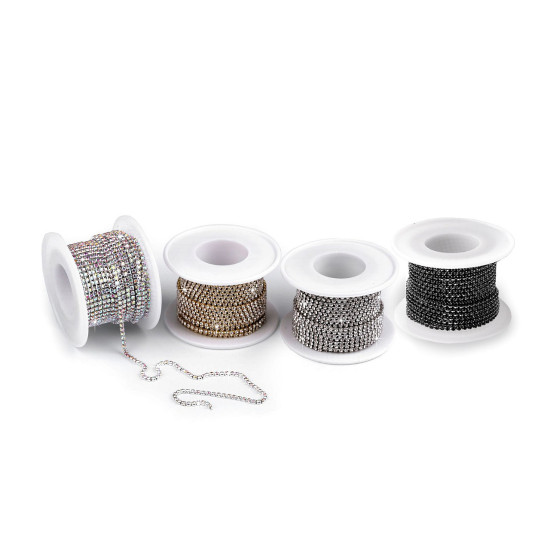 Strasuri metraj, latime 2 mm - Cristal (27 Metri) Strasuri metraj, latime 2 mm - Cristal (27 Metri)