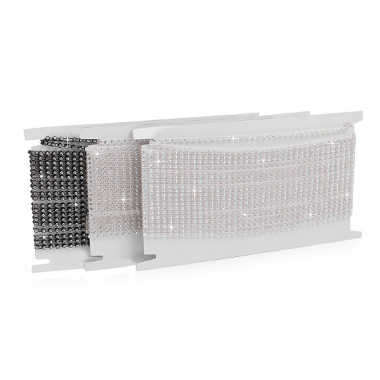 Strasuri la șirag, ø4 mm - Cristal (27 Metri) Strasuri la șirag, ø4 mm - Cristal (27 Metri)