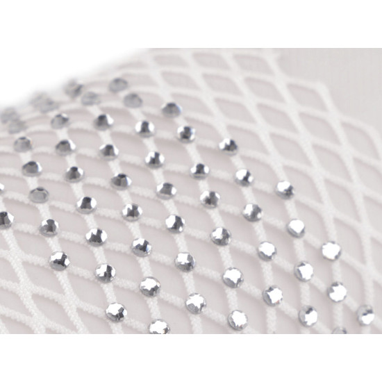 Țesătură / plasă elastică cu strasuri, lățime 75 mm - Albastru deschis (1 Metru) Țesătură / plasă elastică cu strasuri, lățime 75 mm - Albastru deschis (1 Metru)