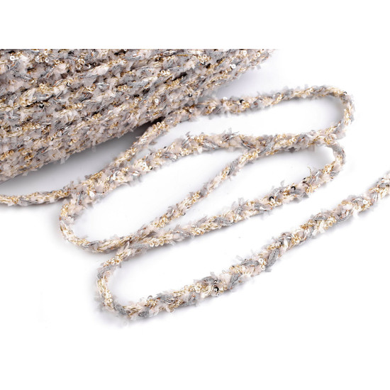 Galon impletit cu paiete mici, latime 10 mm - Off white (45 Metri) Galon impletit cu paiete mici, latime 10 mm - Off white (45 Metri)