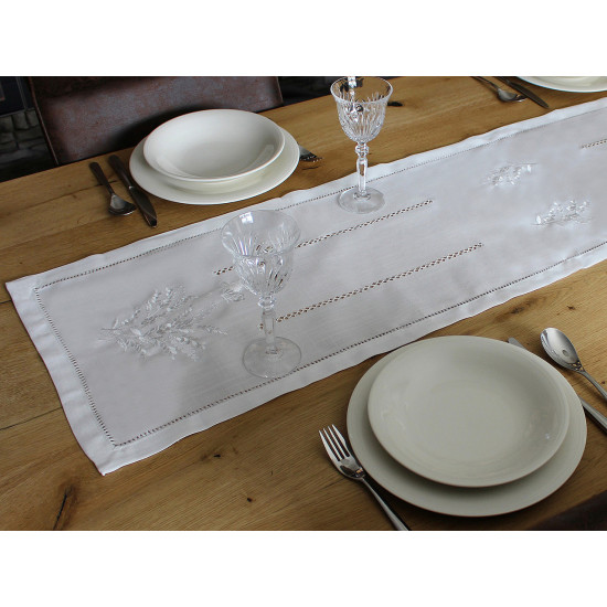 Față de masă textilă brodată 40x160 cm - Off white (2 Bucăți) Față de masă textilă brodată 40x160 cm - Off white (2 Bucăți)