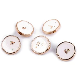 Nasture metalic ab perlat în rășină dimensiune 24