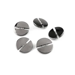 Nasture metalic cu strasuri dimensiunea 28