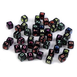 Mărgele cubice cu litere, 8x8 mm - Mix (100 Bucăți)