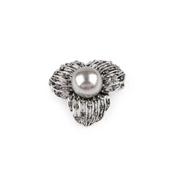 Broșă cu strasuri și perlă - Argintiu (1 Bucată)