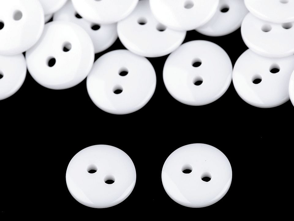 Nasturi plastic, 2 găuri, mărimea Ø11 mm, alb, 200 buc. Nasturi plastic, 2 găuri, mărimea Ø11 mm, alb, 200 buc.