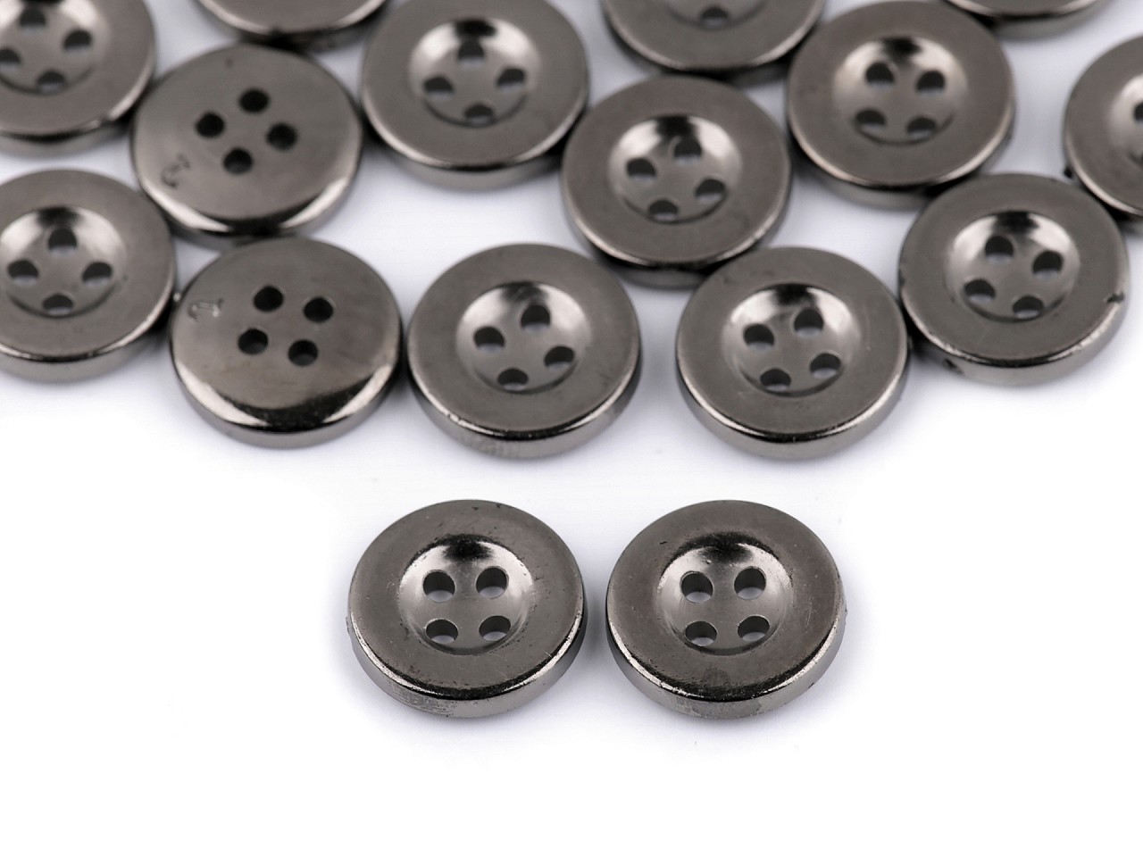 Nasturi plastic, mărimea Ø15 mm, nichel negru, 20 buc. Nasturi plastic, mărimea Ø15 mm, nichel negru, 20 buc.