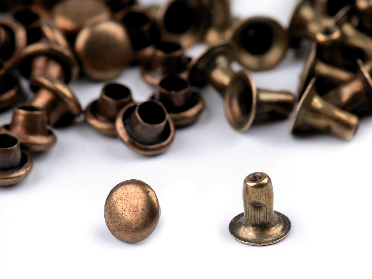 Capse cap rotund (nituri), ø5 mm - Alamă antică (100 Perechi)