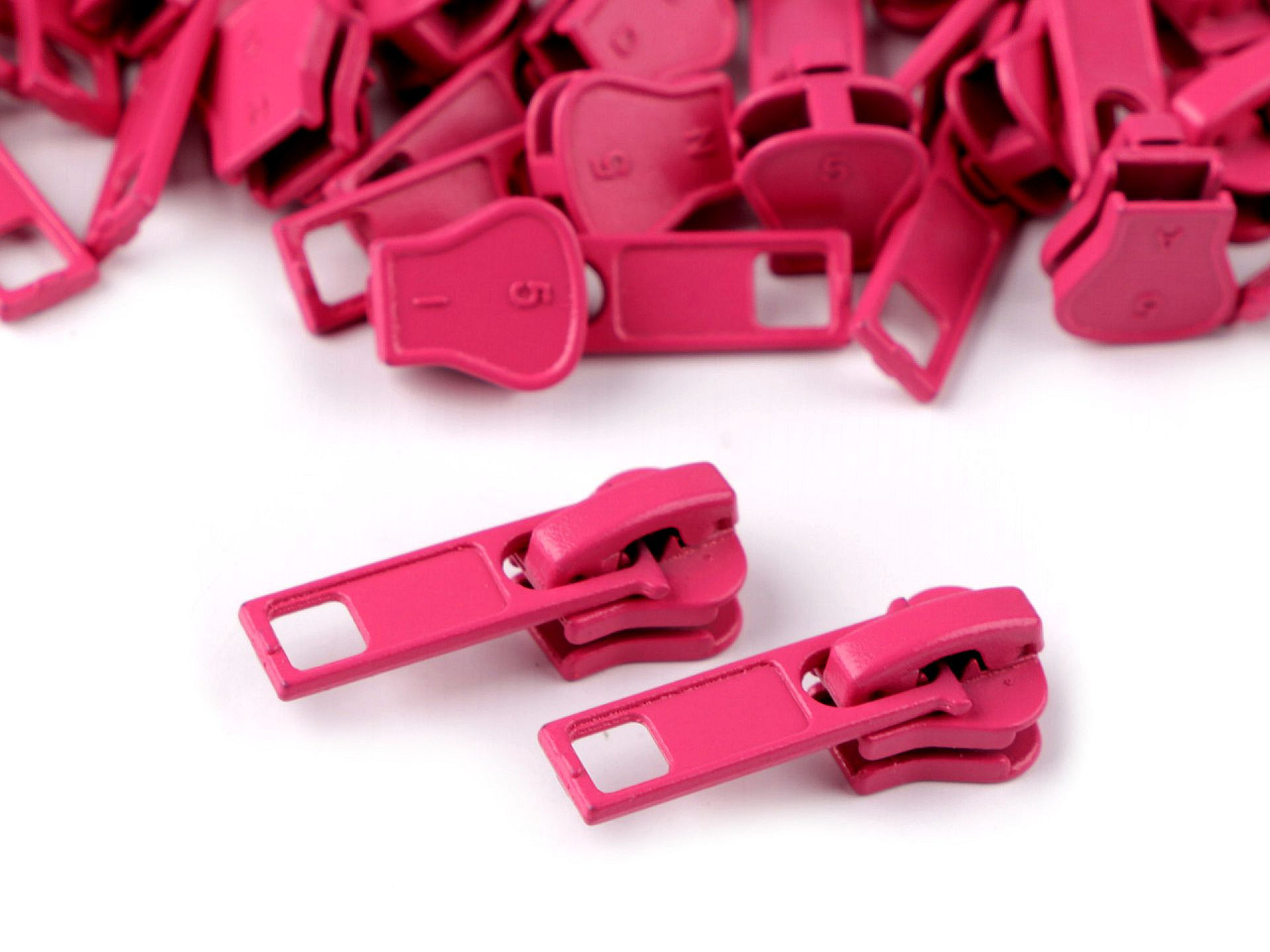 Cursor fermoar injectat, no 5 - Bej foarte deschis (10 Bucăți)