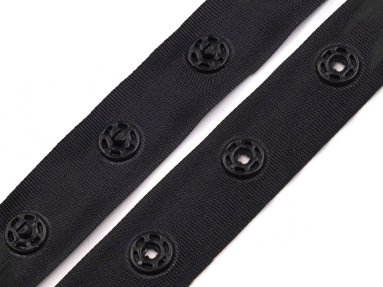 Bandă cu capse pentru confecții textile / body, lățime 18 mm - Nude (45 Metri) Bandă cu capse pentru confecții textile / body, lățime 18 mm - Nude (45 Metri)