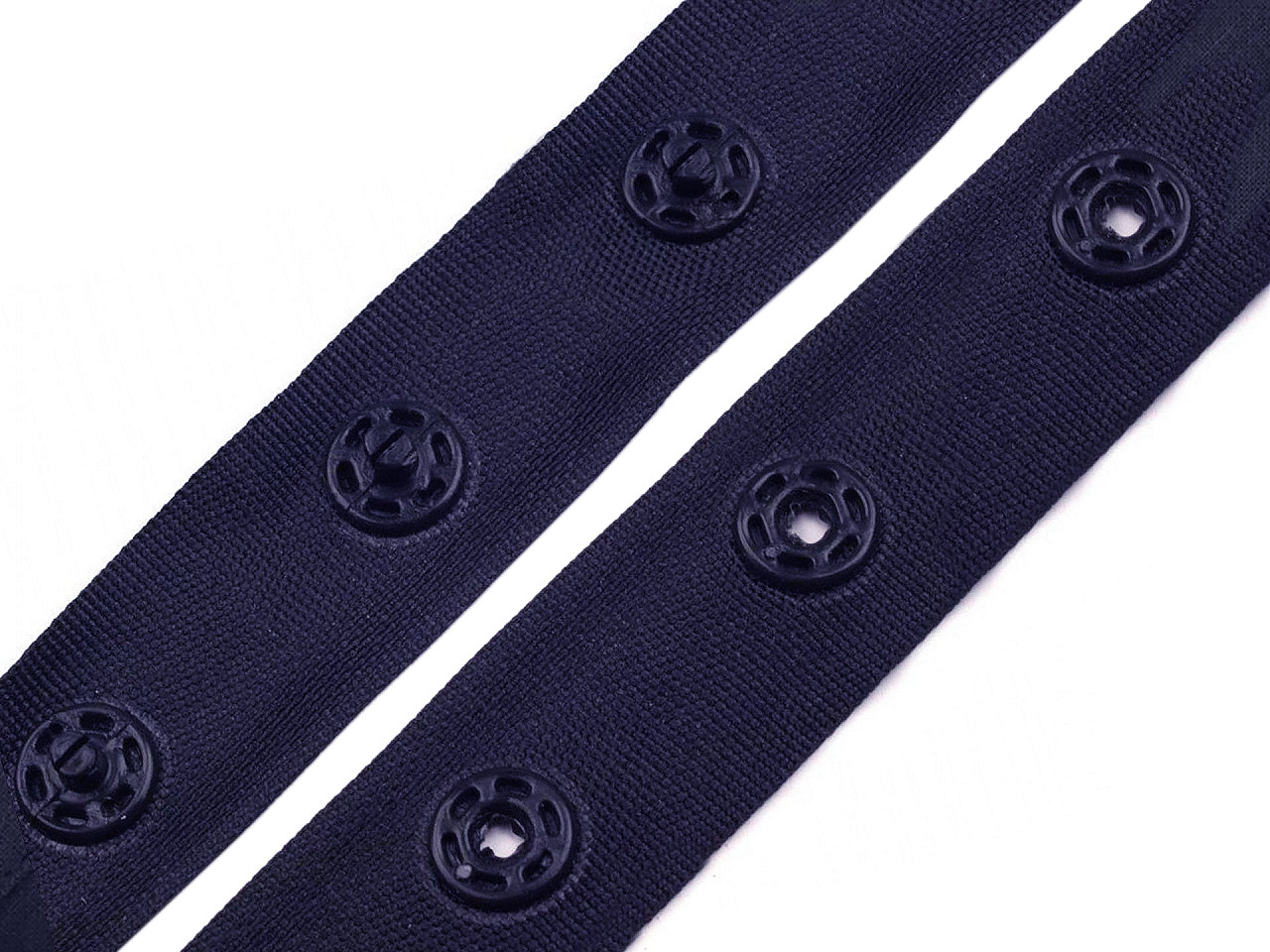Bandă cu capse pentru confecții textile / body, lățime 18 mm - Nude (45 Metri) Bandă cu capse pentru confecții textile / body, lățime 18 mm - Nude (45 Metri)